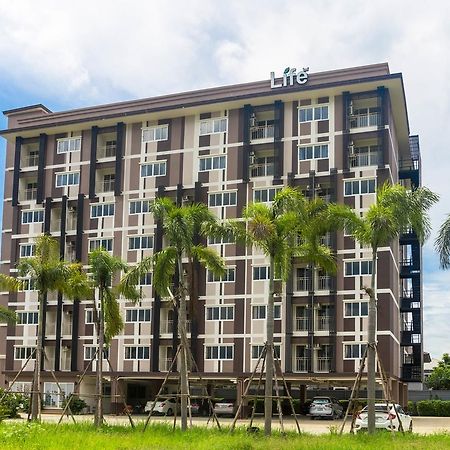 Hotel Life Grand Chiang Mai Esterno foto