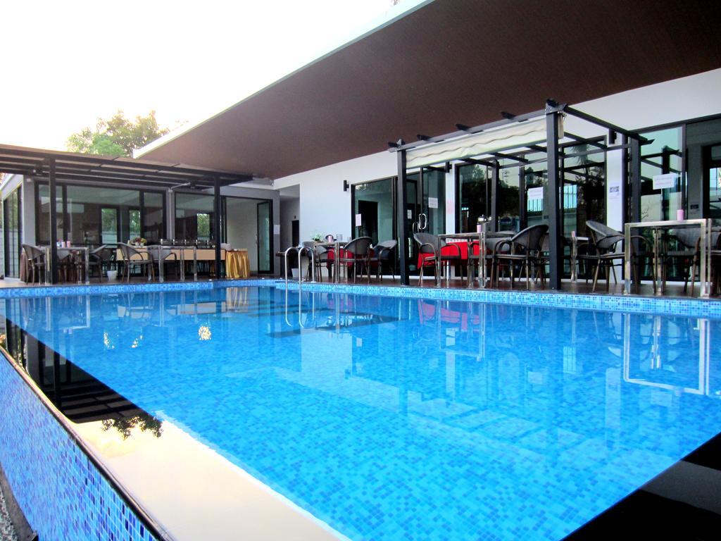 Hotel Life Grand Chiang Mai Esterno foto