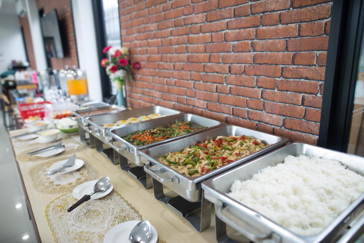 Hotel Life Grand Chiang Mai Esterno foto