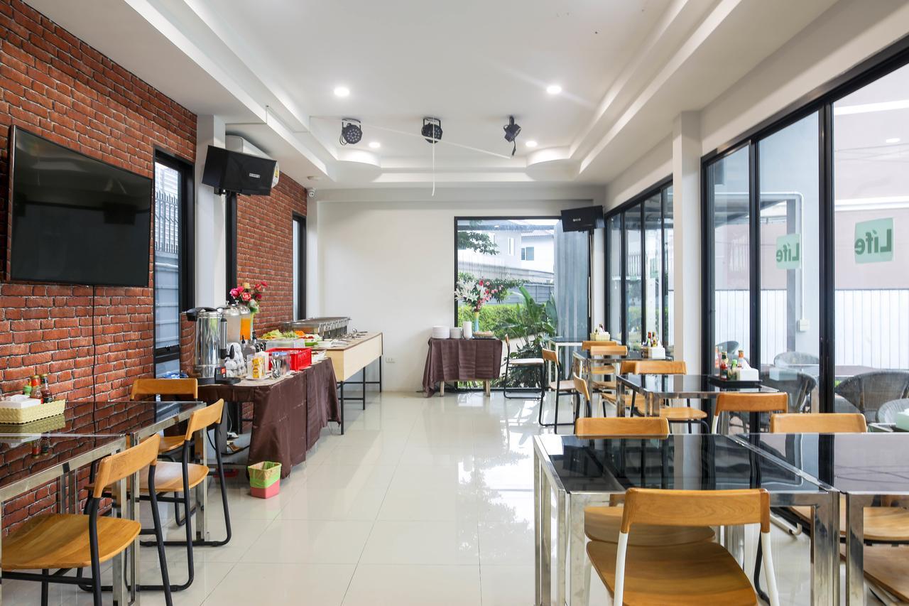 Hotel Life Grand Chiang Mai Esterno foto